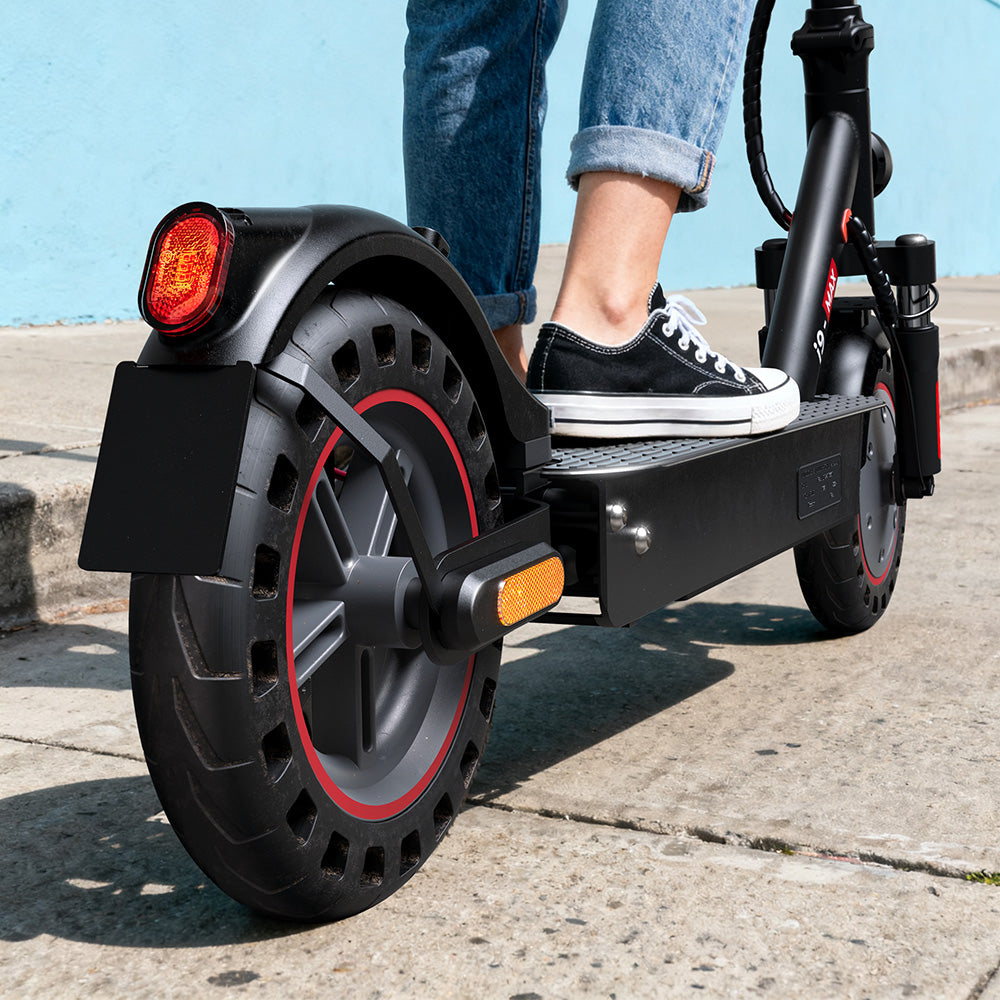 DGT Approved iScooter i9Ultra Electric Scooter: 25 Miles Range, 15mph Speed